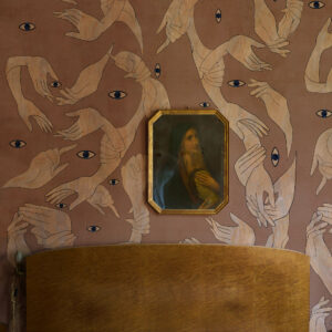 Uno-Nessuno-Rosa-antico-cotone-MaVoix-Wallpaper-bedroom-styling