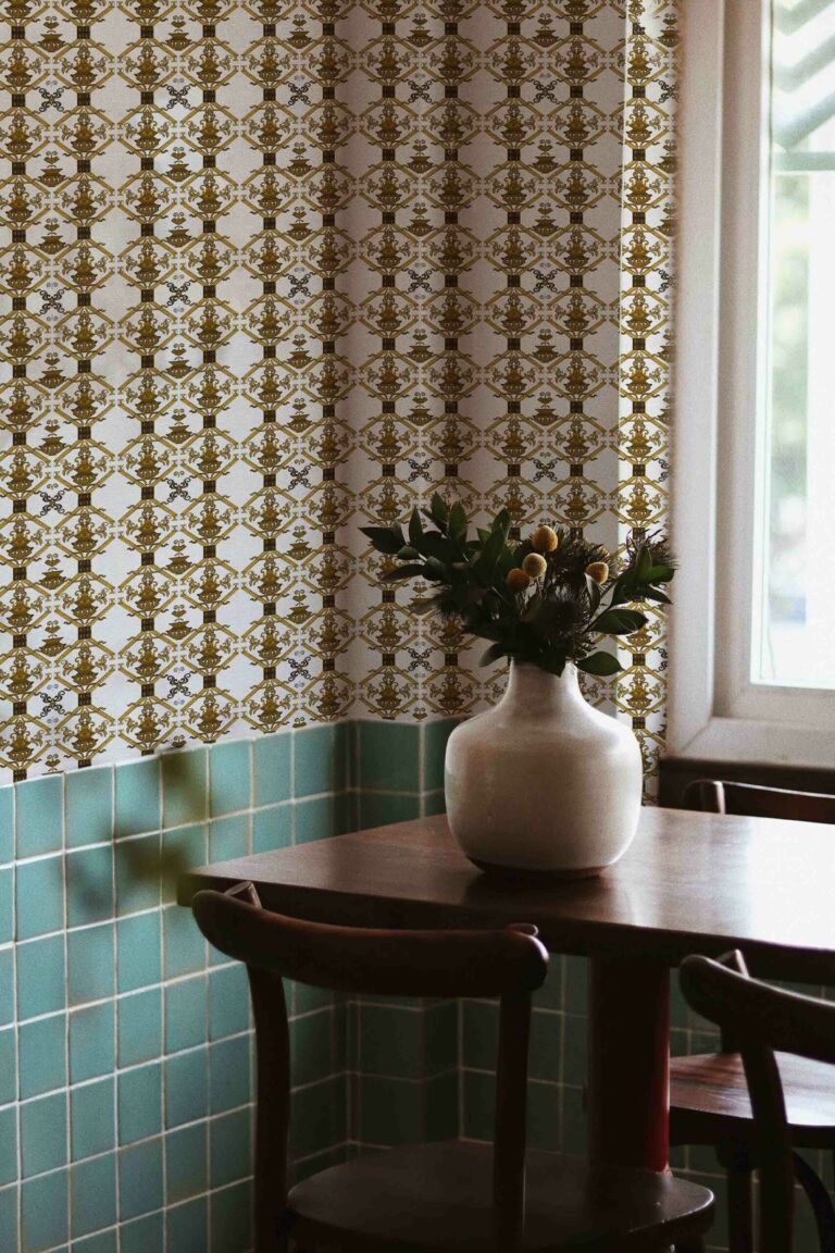 Ricamo Oro Antico | Wallpaper — carta da parati MaVoix by Marika Tardio