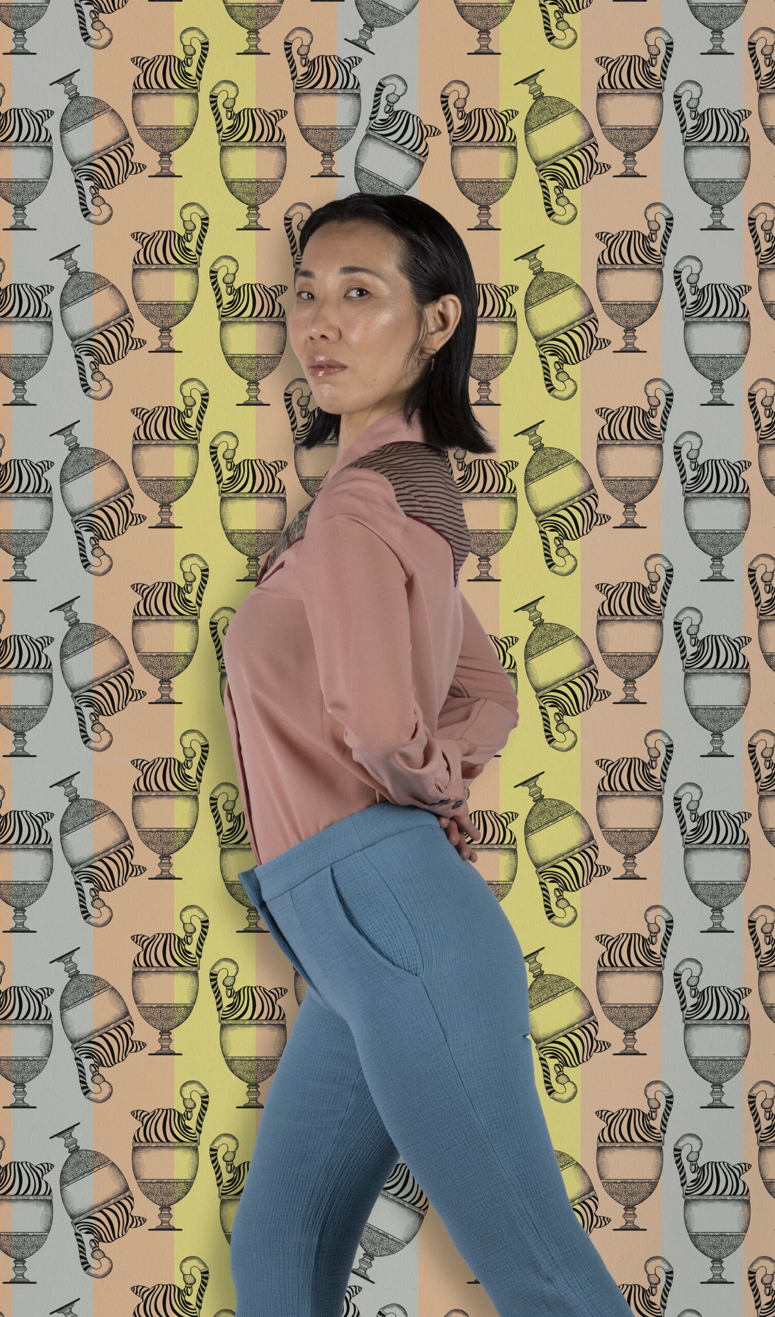Fontana-Righe-MaVoix-wallpaper-model-staging