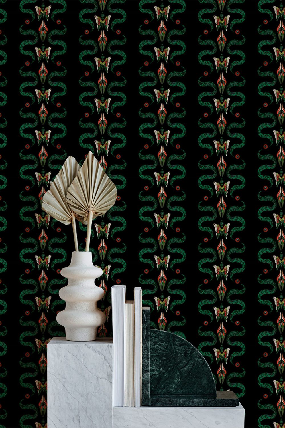 Zigzag Bugs Onyx | Wallpaper — carta da parati MaVoix by Fanny Garnichat