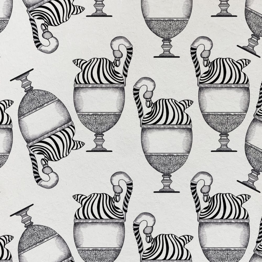 Fontana Bianco & Nero | Wallpaper — carta da parati MaVoix by Marika Tardio