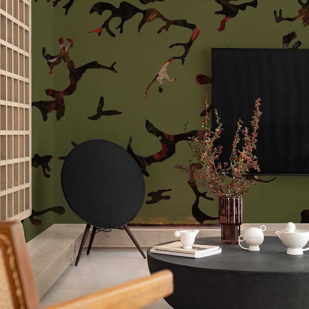 Find me in the Dark Verde Militare | Wallpaper — carta da parati MaVoix by Magnus Gjoen