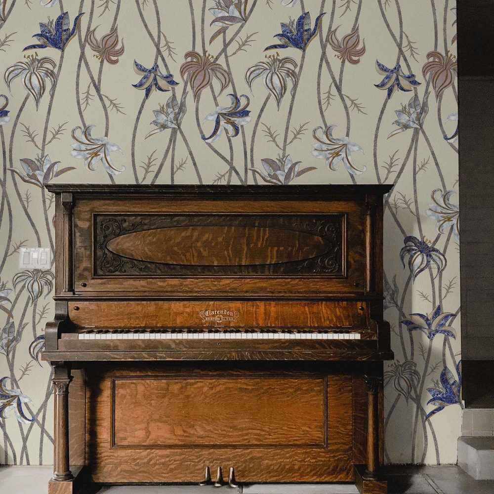 Fiori Caffellatte | Wallpaper — carta da parati MaVoix by Marika Tardio