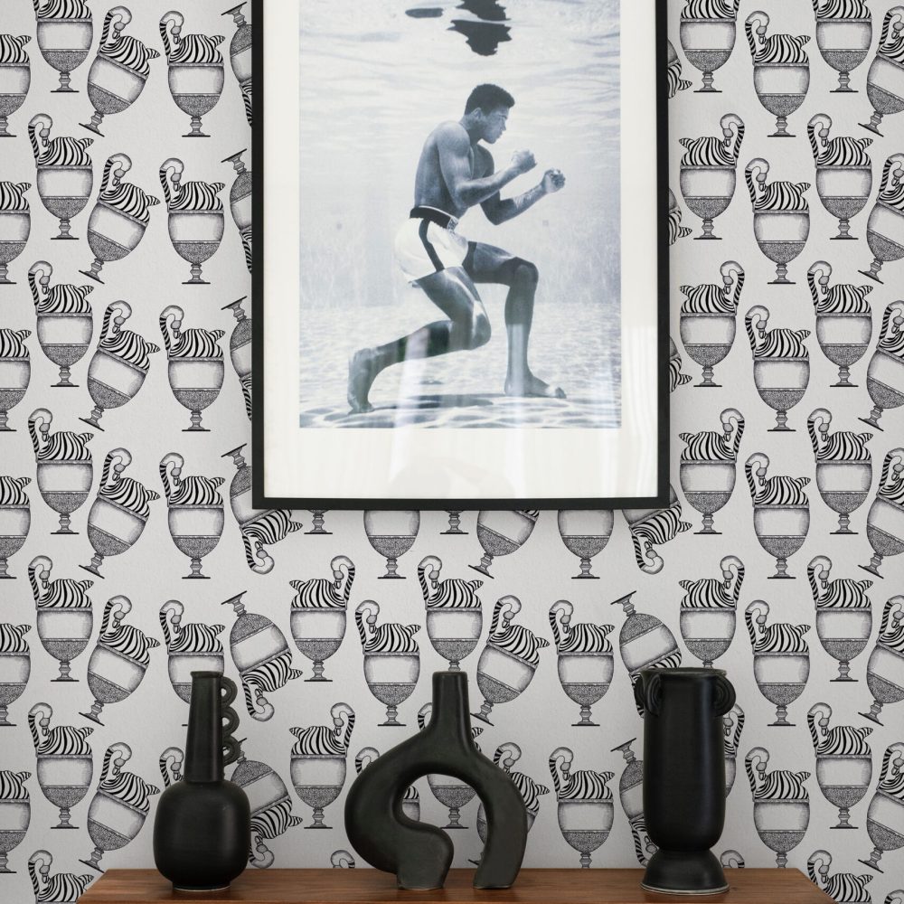 Fontana Bianco & Nero | Wallpaper — carta da parati MaVoix by Marika Tardio