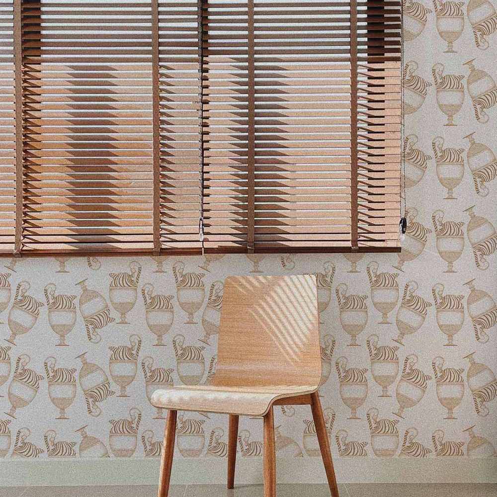 Fontana Bianco & Nocciola | Wallpaper — carta da parati MaVoix by Marika Tardio