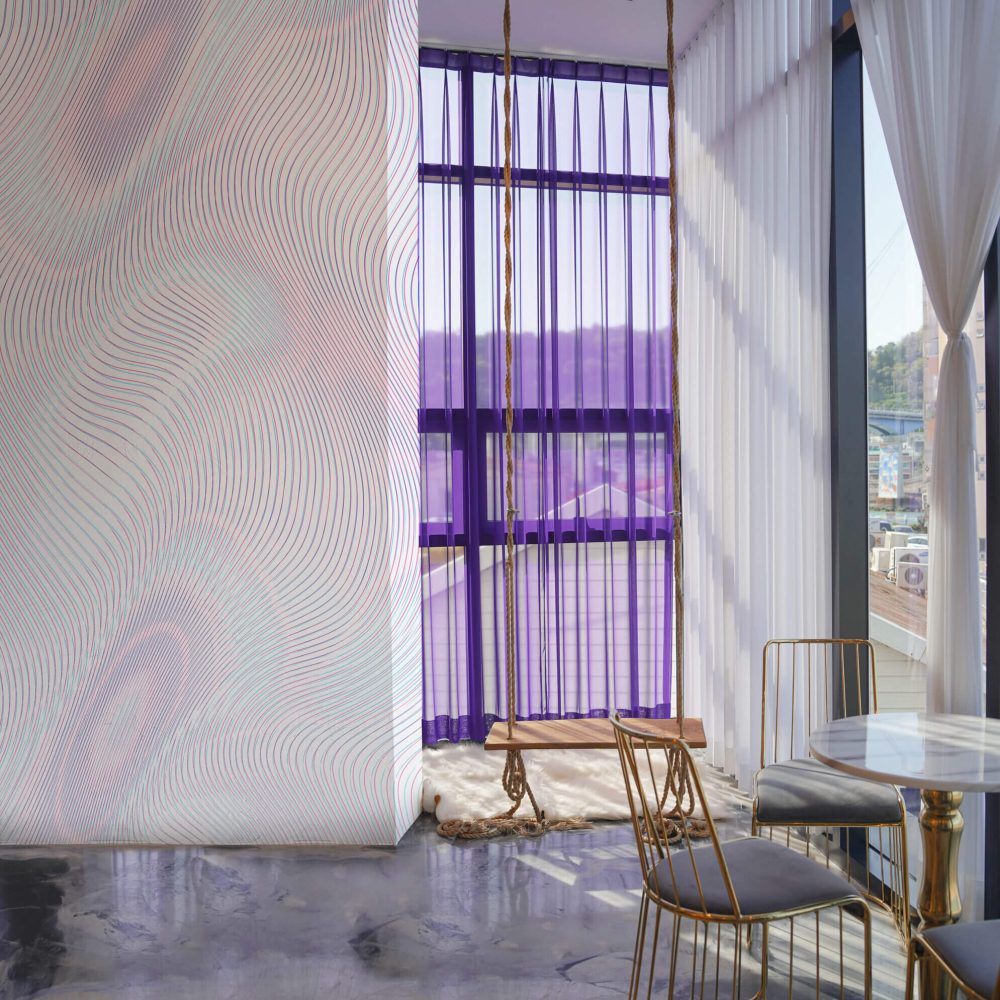 Interferenze Ultraviolette | Wallpaper — carta da parati MaVoix by Studio Lievito
