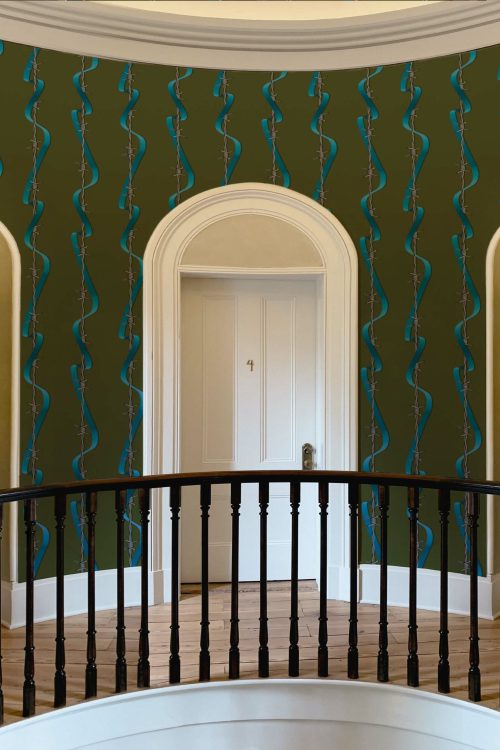 True Love isn’t Hearts and Flowers Verde Oliva | Wallpaper — carta da parati MaVoix by Magnus Gjoen